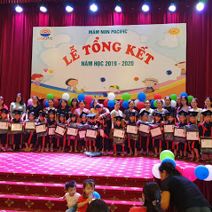 HỘI TRƯỜNG VÀNG