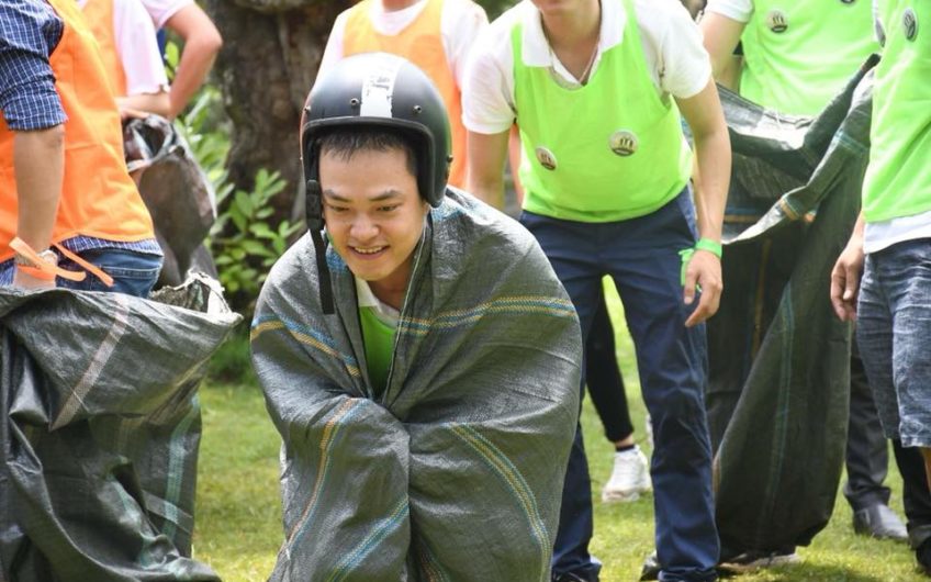 TỔ CHỨC TEAM BUIDING