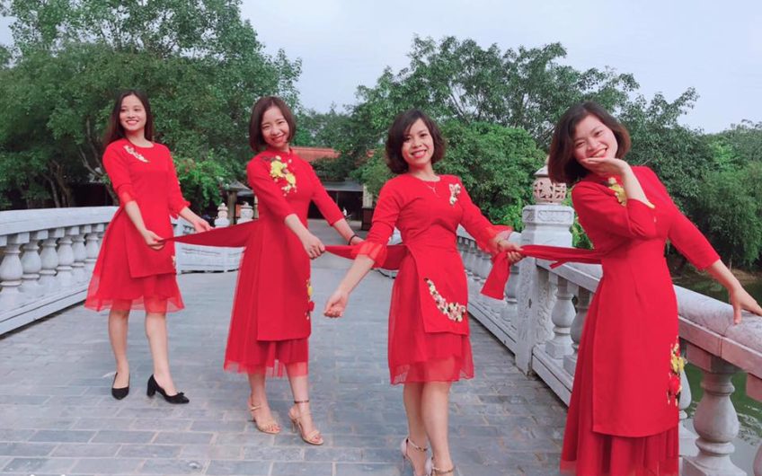 TỔ CHỨC TEAM BUIDING
