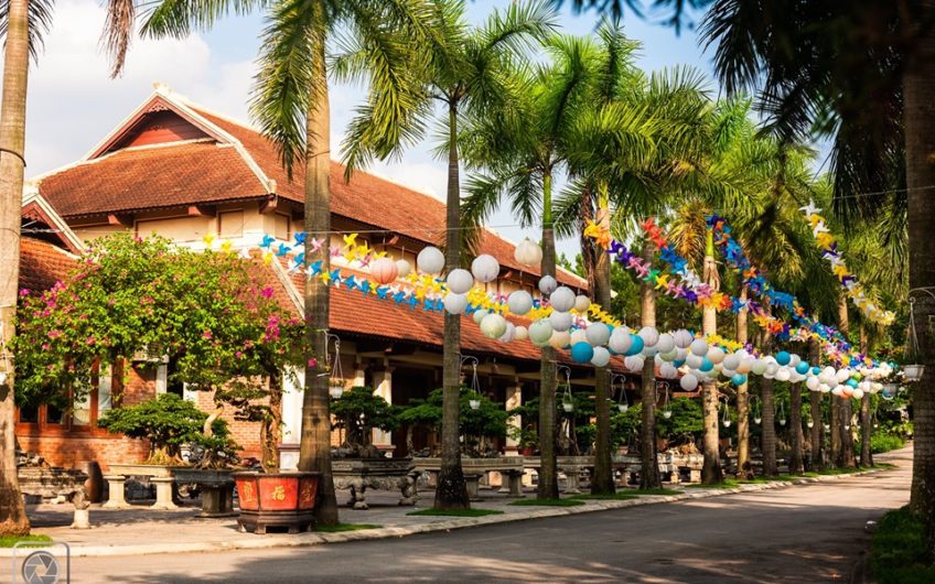 HỘI TRƯỜNG VÀNG
