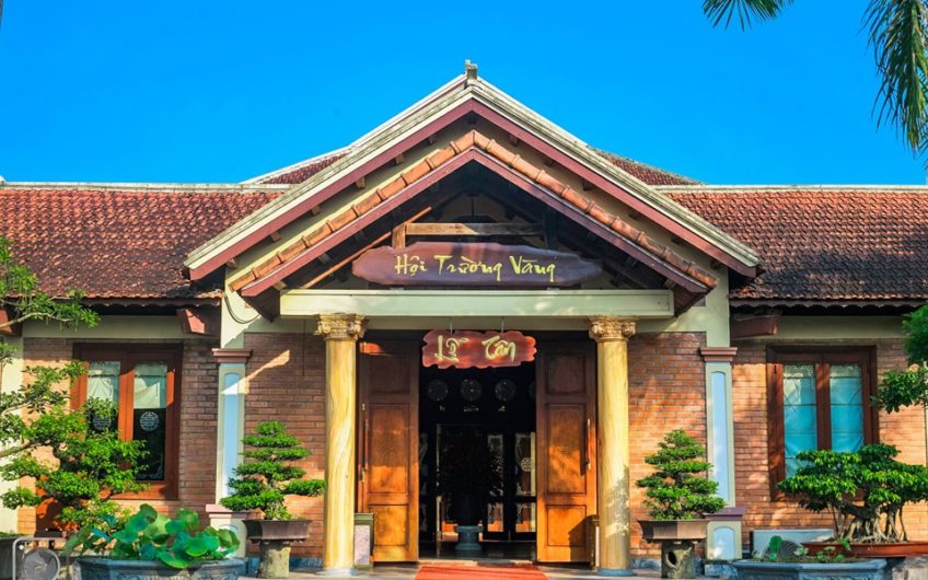 HỘI TRƯỜNG VÀNG