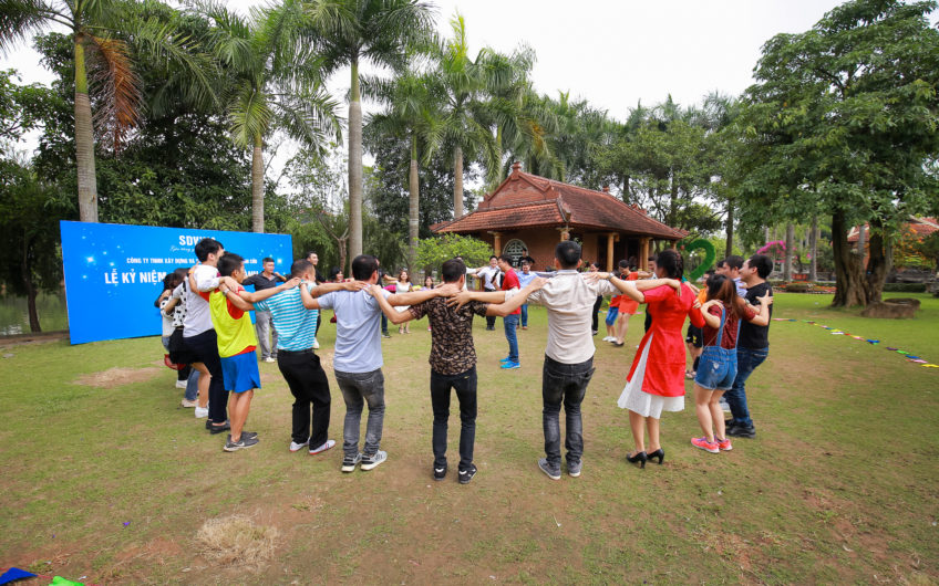 TỔ CHỨC TEAM BUIDING