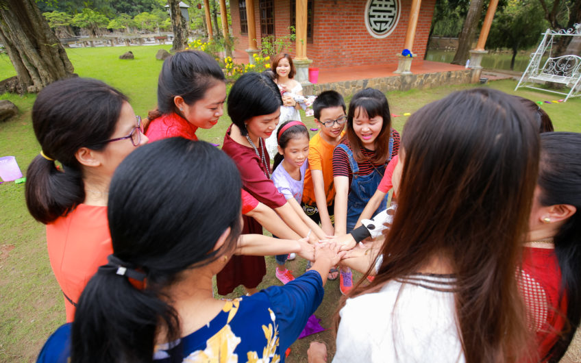 TỔ CHỨC TEAM BUIDING