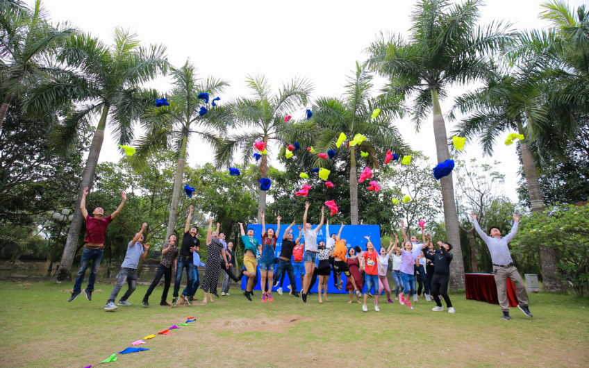TỔ CHỨC TEAM BUIDING